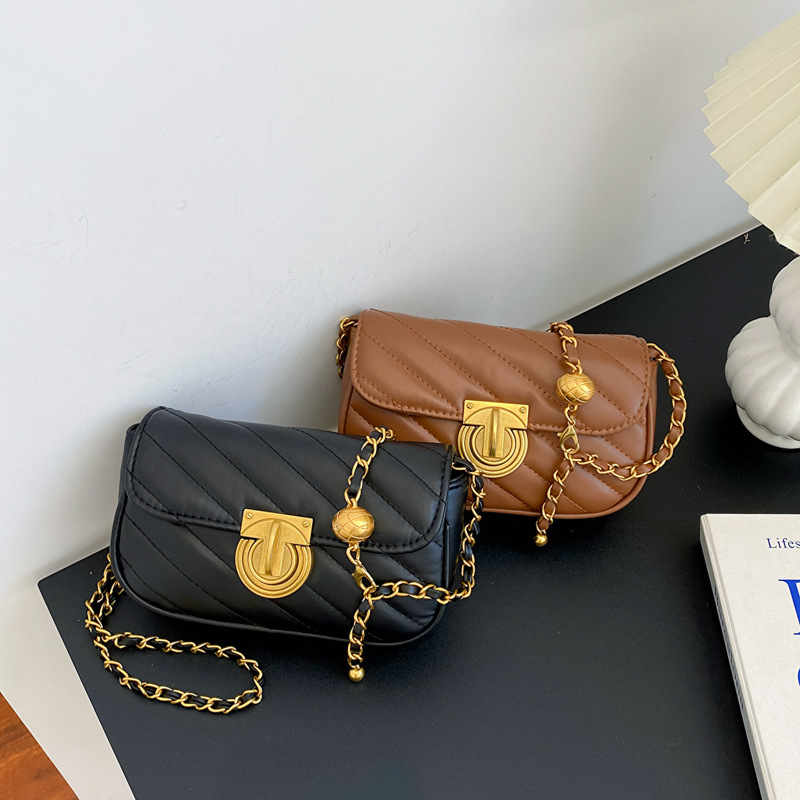 Bag Women's 2022 Autumn and Winter New Fashion Rhombic Embroidery Line Distinctive Lock Buckle Crossbody Bag Chain Bag Fashionable Shoulder Bag Bag Women's 2022 Autumn and Winter New Fashion Rhombic Embroidery Line Distinctive Lock Buckle Crossbody Bag Chain Bag Fashionable Shoulder Bag