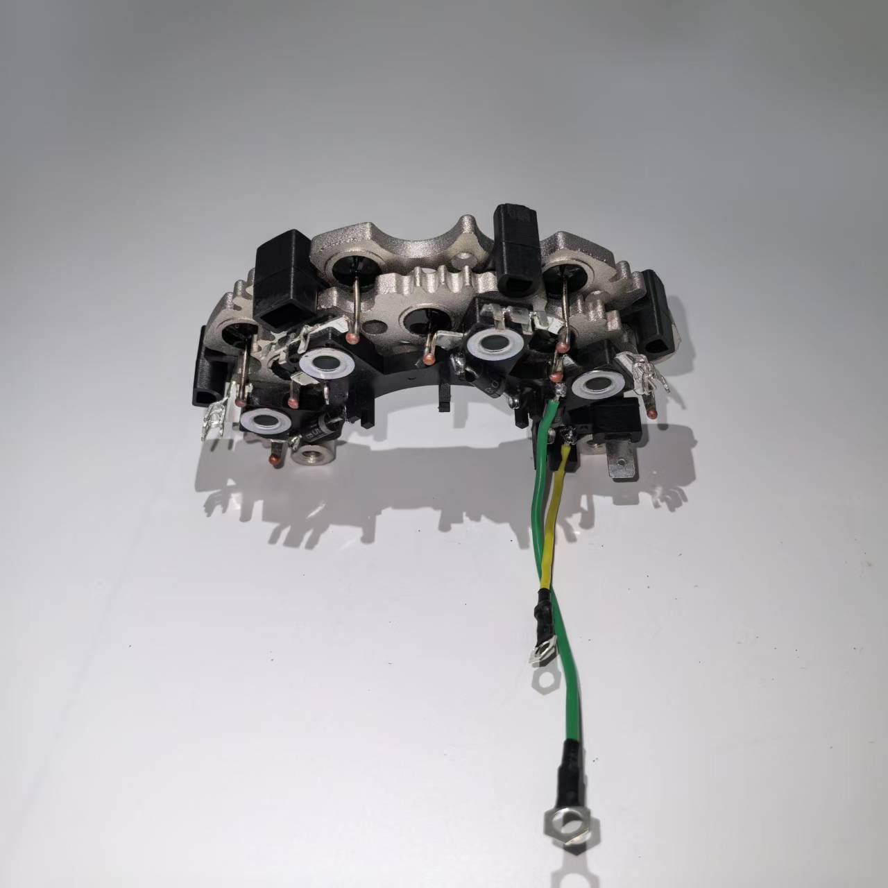 Weichai Integrated Rectifier Bridge Automotive Generator Diode Rectifier Suitable for Petrolai Buses Silicon Rectifier