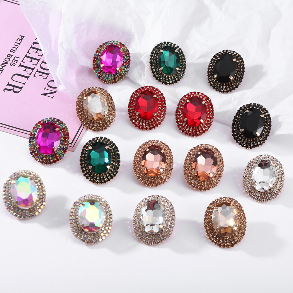 Oval Pattern 1 Pair Fashion Oval Metal Inlay Zircon Women's Ear Studs
