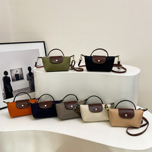 ���l���u�r��С��ͨ�����e�ٴ�����С�������s������ײɫб��Ů��