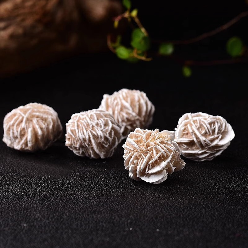 Natural Desert Rose Original Stone Ornaments Crystal Ore Mineral Crystal Wonder Stone Ornamental Stone Children's Teaching Specimen