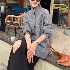 秋冬新款法式气质高领麻花针织开衫女宽松慵懒复古轮廓感毛衣外套
