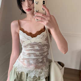 纯欲风撞色吊带背心女2026夏季新款蕾丝拼接性感假两件拼接上衣潮