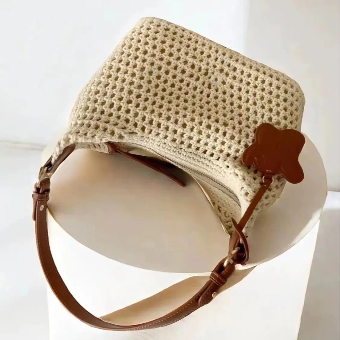 Casual Moment Tote Underarm Bag Women's 2025 Summer Commuting Lazy Style Beach Woven Bag Shoulder Crossbody Bag