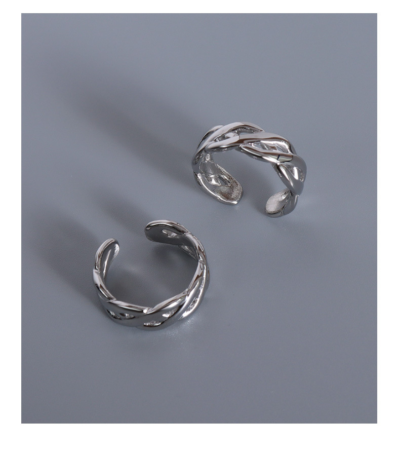 Marka Chinese knot interlaced ring titanium steel material plated real gold color preserving split ring_voghion.com