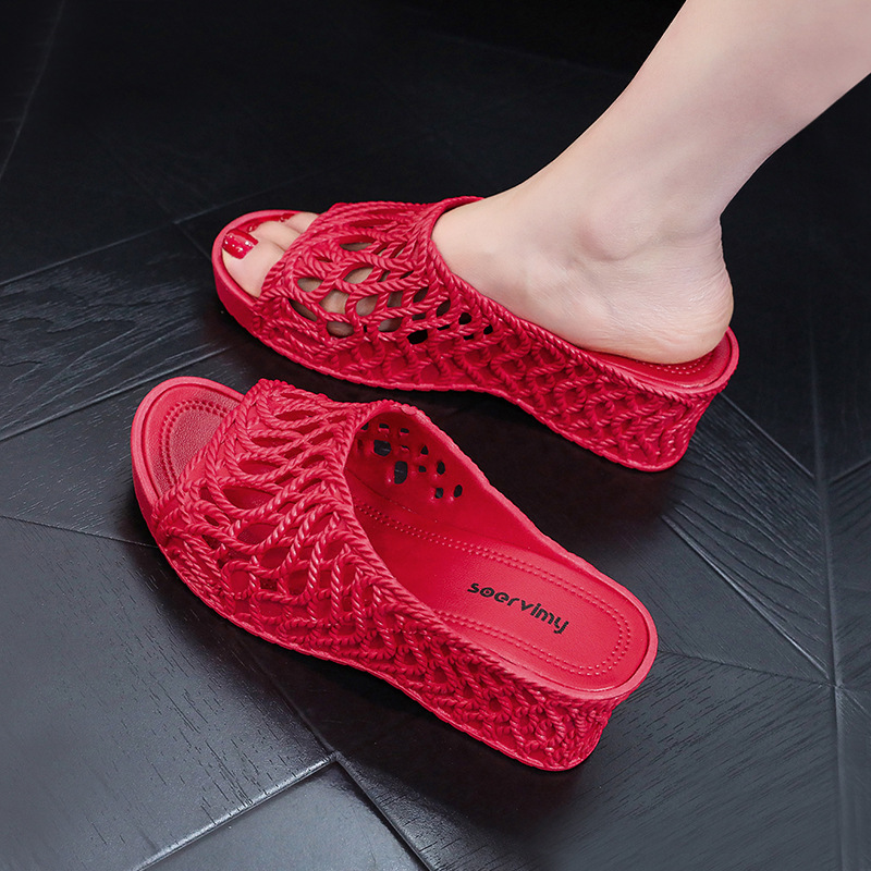 Thick Slippers Women's 2025 New Fashionable All-match Summer Hollow-out High-heeled Non-slip Comfortable Sandals