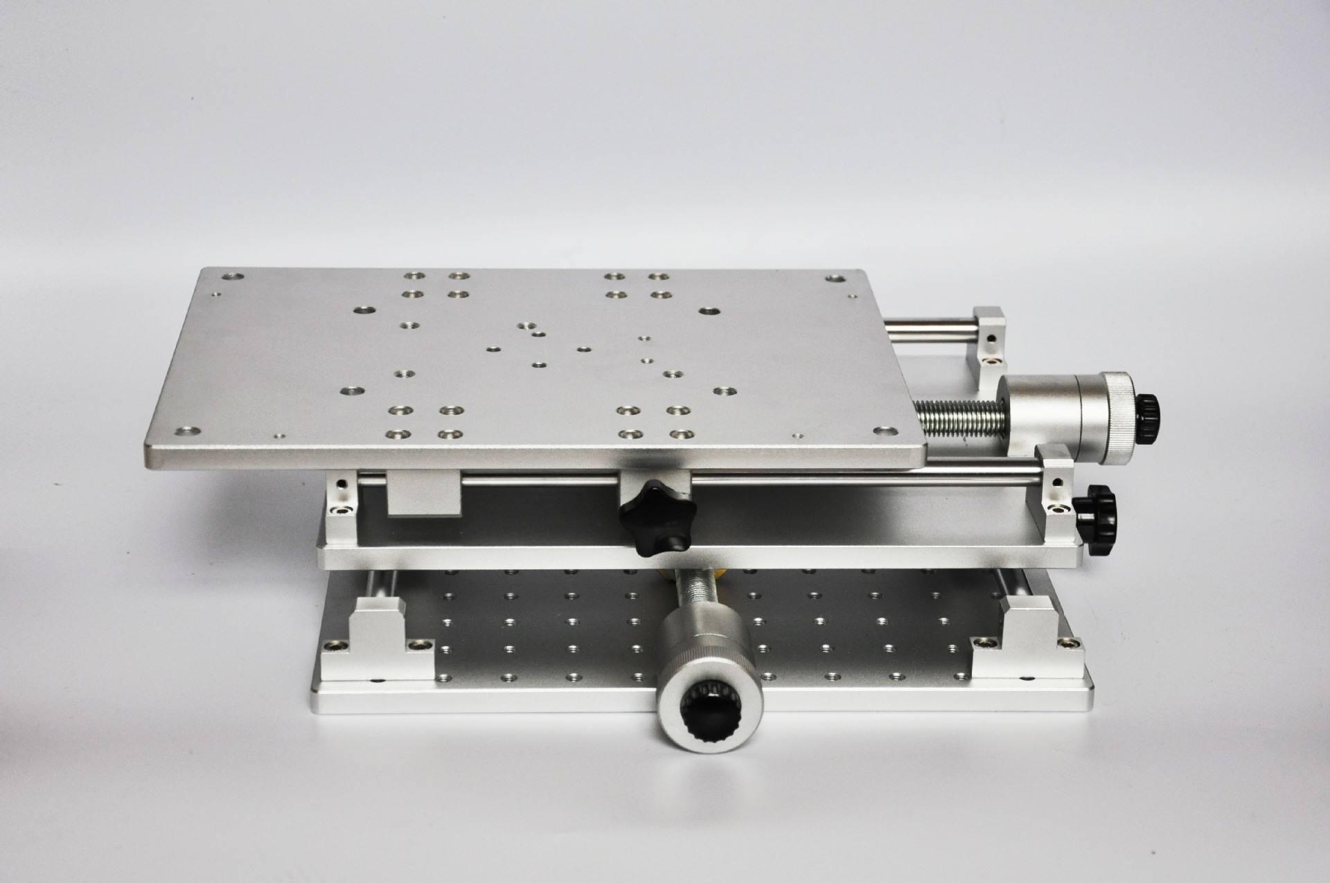 더 나은 효과와 편리한 마킹을 위한 특수 2D 레이저 마킹 머신 |