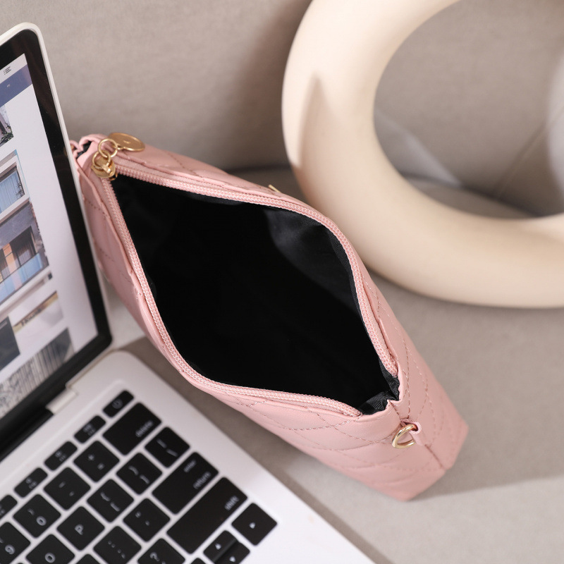 Bolso de mujer al por mayor 2025 nuevo bolso de mochila de mujer simple bolso de hombro bordado mini bolsa