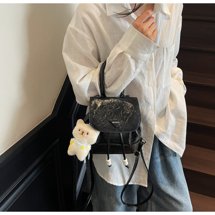 Stylish and sweet casual mini shopping and travel backpack 2025 New style, trendy and versatile solid color hand-held backpack undefined