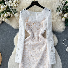 长袖蕾丝连衣裙女秋装新款小众轻奢优雅镂空钩花内搭吊带裙两件套