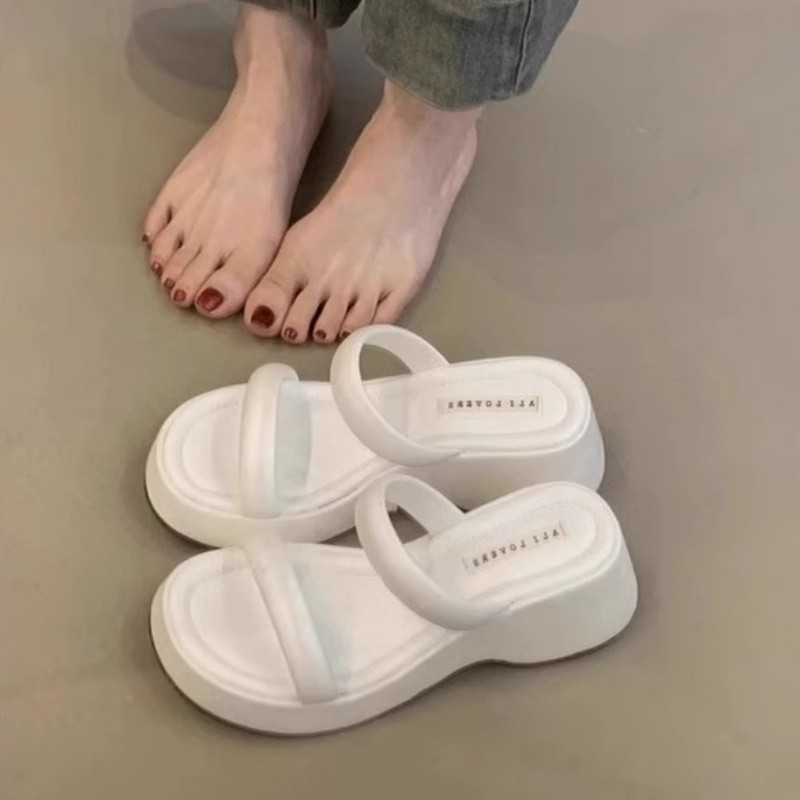 Versión de piel de oveja ~ Sandalias de leopardo rosa de nicho Sandalias y pantuflas de cuña de fondo suave para mujer Zapatos romanos de suela gruesa