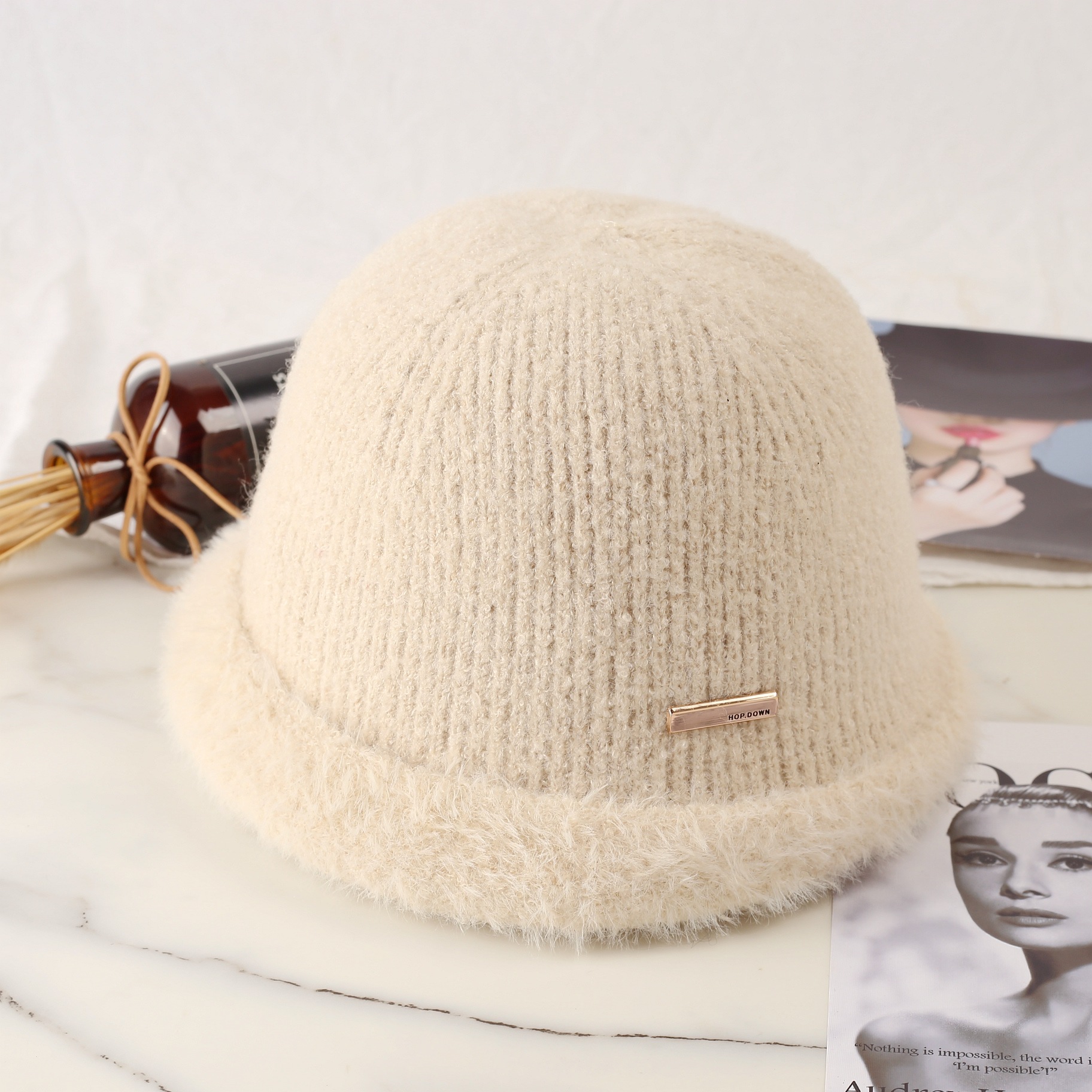 Elegant bucket hat i ull för damer för höst och vinter_voghion.com