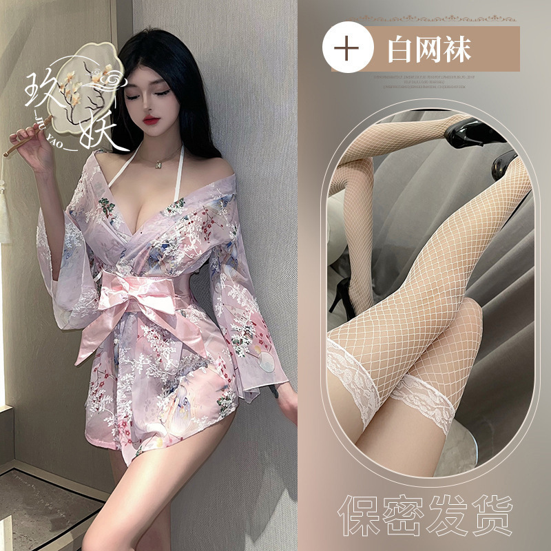 핑크색 벚꽃 의상 + 흰색 망사 스타킹