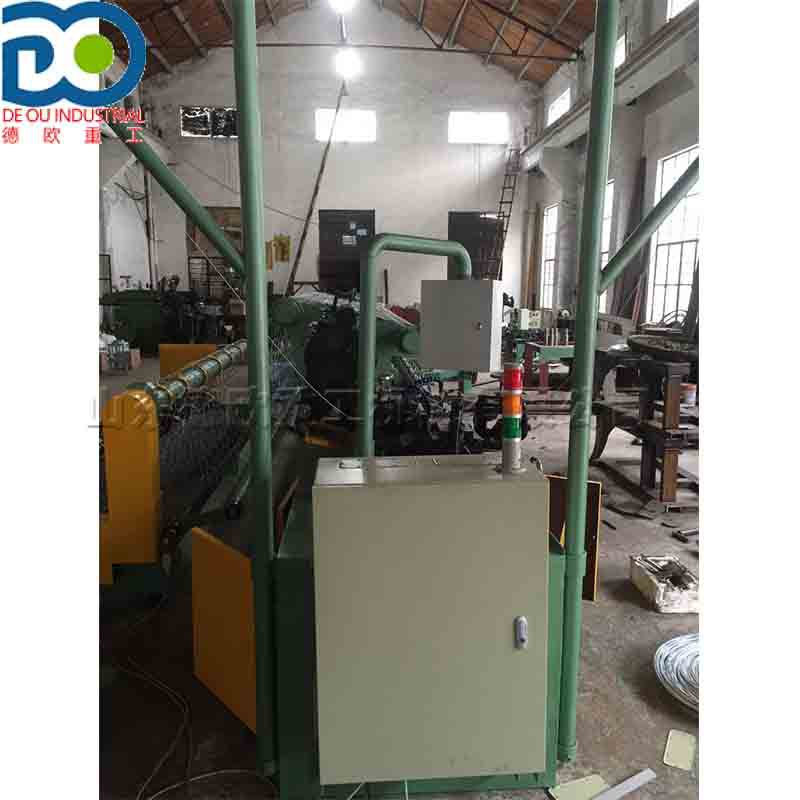 现货双螺线菱形网机 全自动勾花网机 操场围栏煤矿支护网锚网机