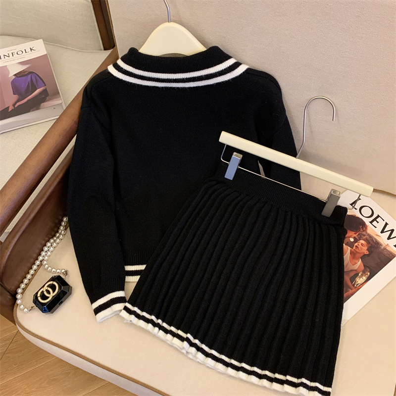 秋には学院風polo襟ニットセーターのスカートのセットを着て、早秋の新しい女装を着ています|undefined
