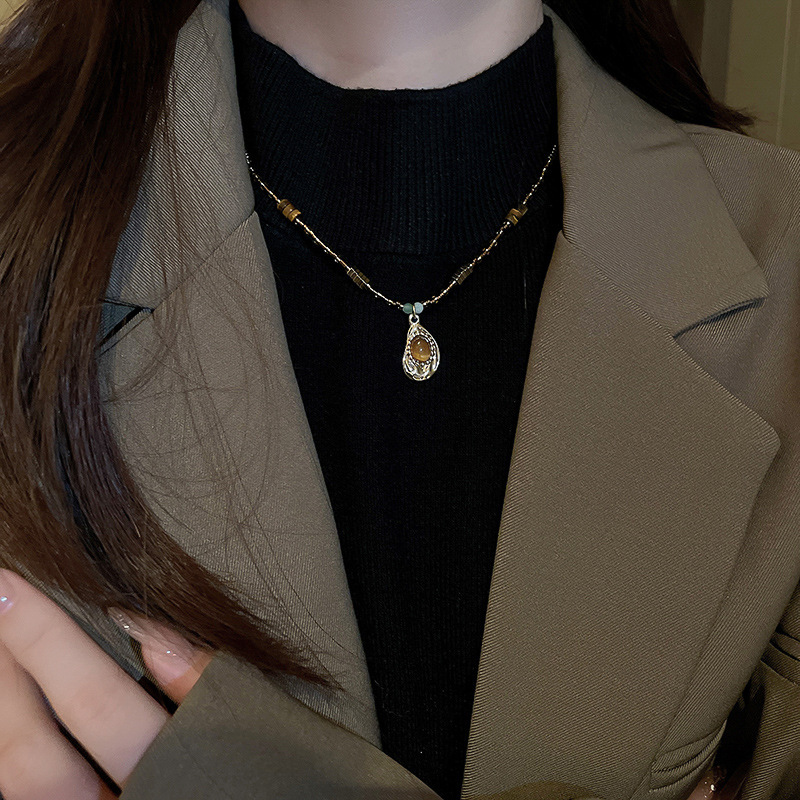 Colar de pérolas de luxo com fecho magnético para mulher_voghion.com