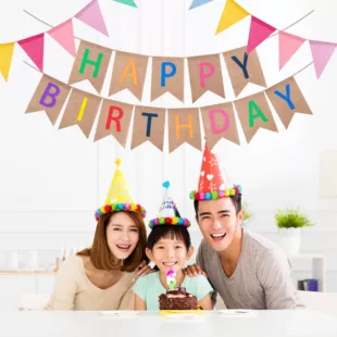 Цветная гирлянда из мешковины Happy Birthday для праздника