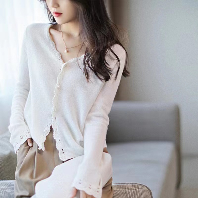 Demi-season elegant sophisticated retro lace knitted sweater