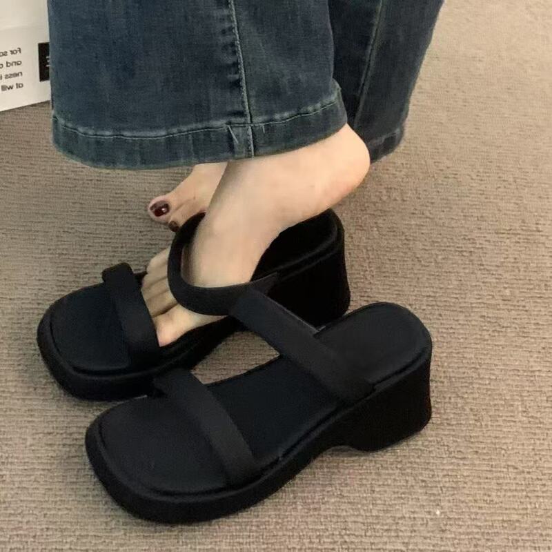 Slippers Women's Summer Wear Fashionable Thick Bottom with Skirt Height-increasing 2025 New High-end Heel Super Popular Beautiful Sandals