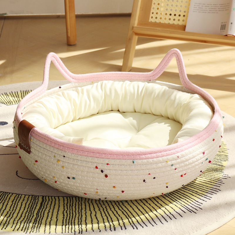 컬러풀한 폼폼 - 핑크 + 화이트 코튼 패드 + 화이트 베개