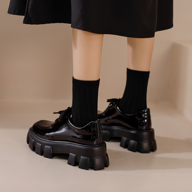 2024 nuovo Liu Wen lo stesso muffin fondo spesso piccole scarpe in pelle femminile stile britannico intensificato JK scarpe singole in pelle uniforme_voghion.com