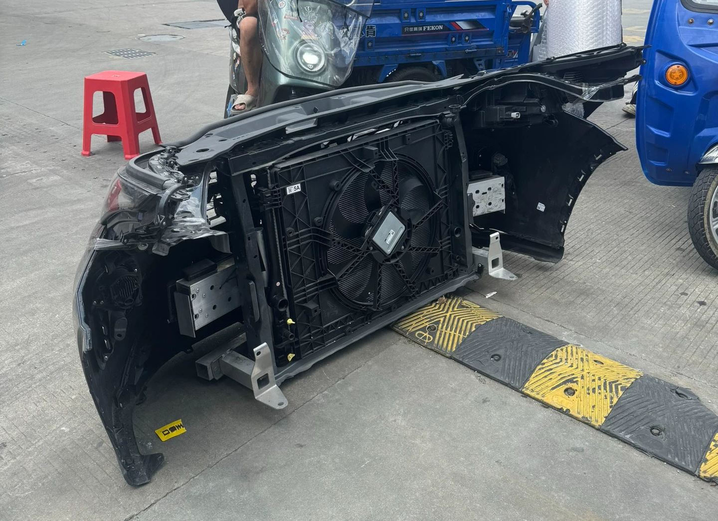 Suitable for Toyota Highlander XU70 front lip, front bumper, front nose cut, front bar