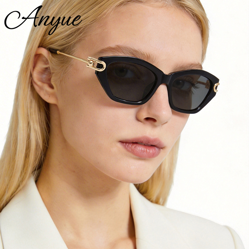 New Cat-Eye Sunglasses from t Brand, High-End Women's Fashion, European and American Style, Unique Metal Hollow Design, Trendy Cross-Border Sunglasses