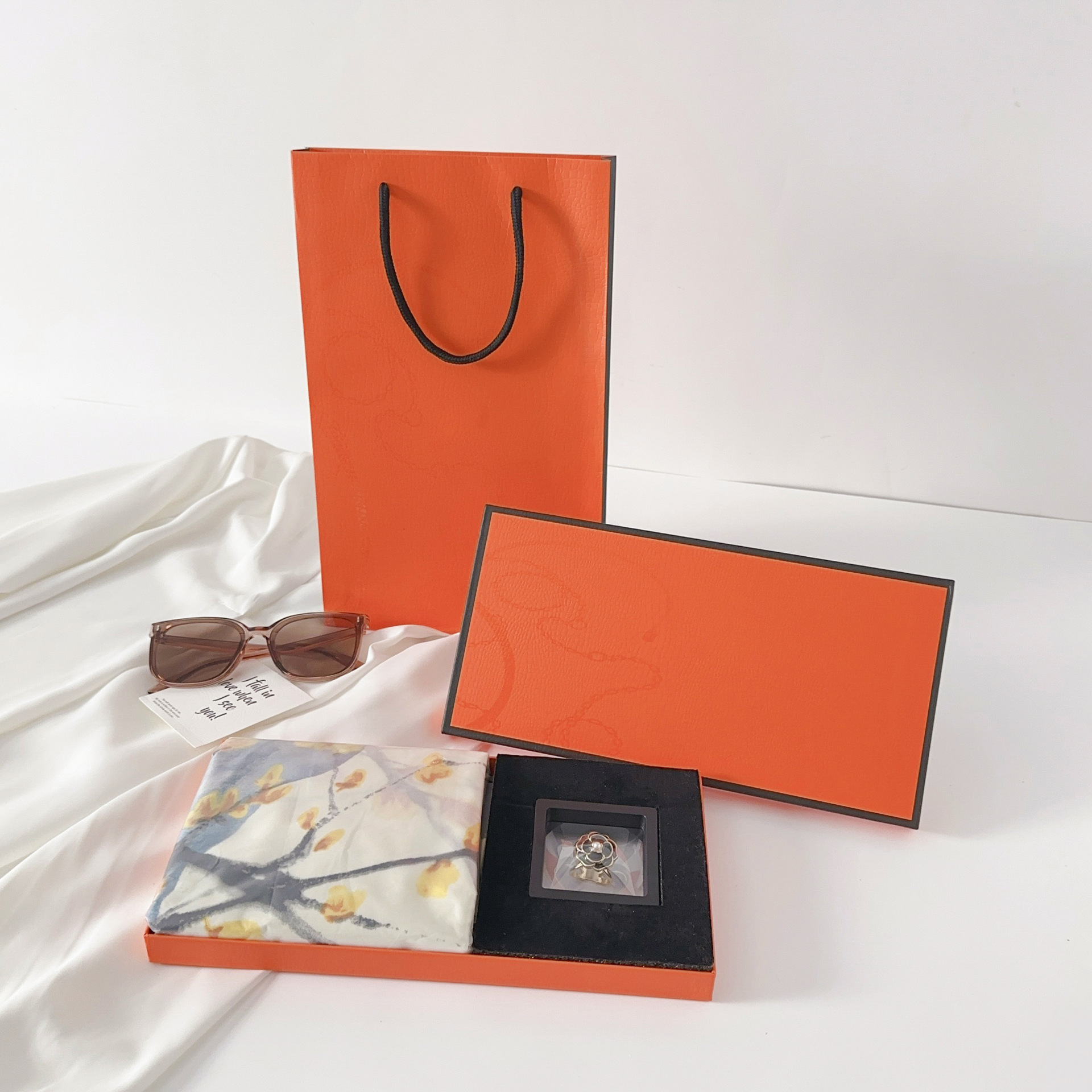 Moda coreana impresa chal viajar bufandas elegante temperamento ligero lujoso nuevo set de bufandas de seda