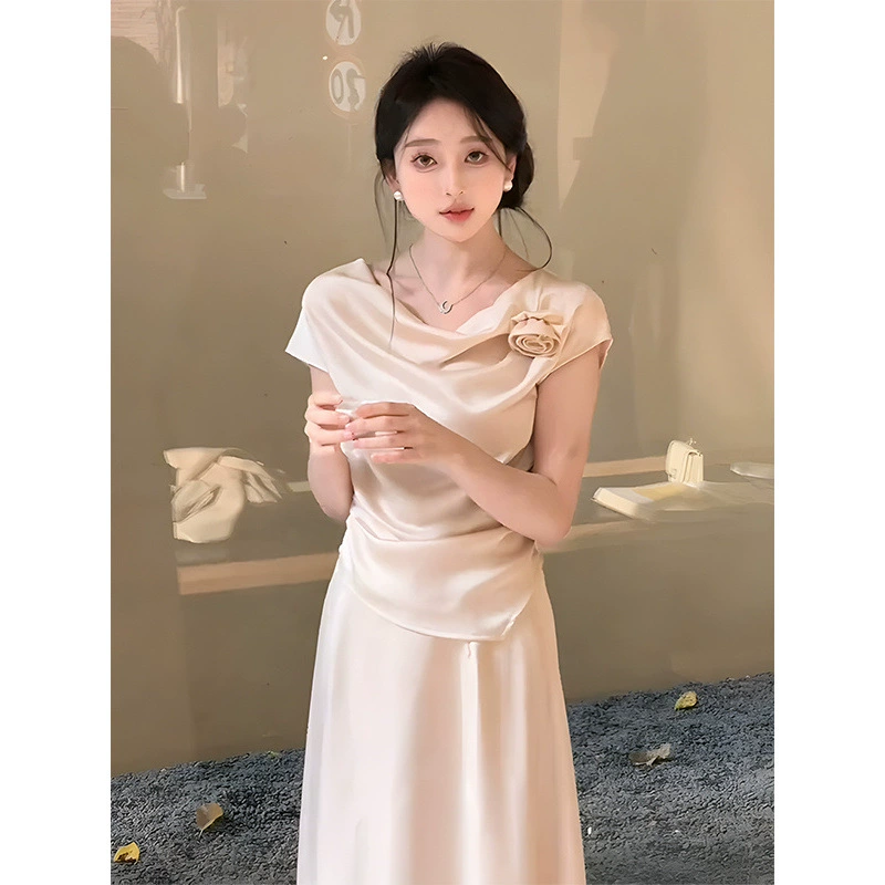 Набор женский 2025 новый летний французский воротник нерегулярный цветочный топ темперамент юбка с высокой талией