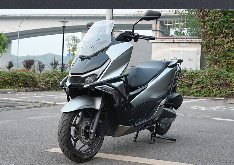 Suitable for the Sundiro Honda NS150GX motorcycle front and rear exhaust pipe bumpers, anti-fall modification with footrests