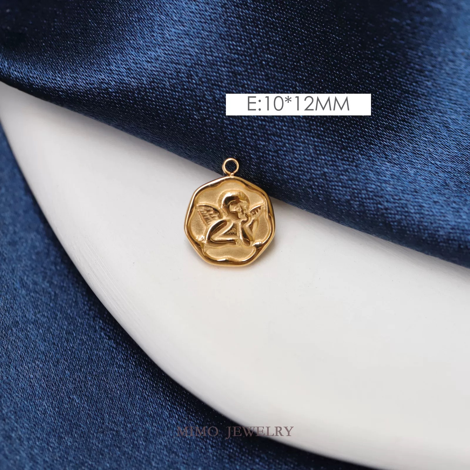 1 Pieza Acero Titanio Geométrico Forma De Corazón Mariposa Colgante display picture 10