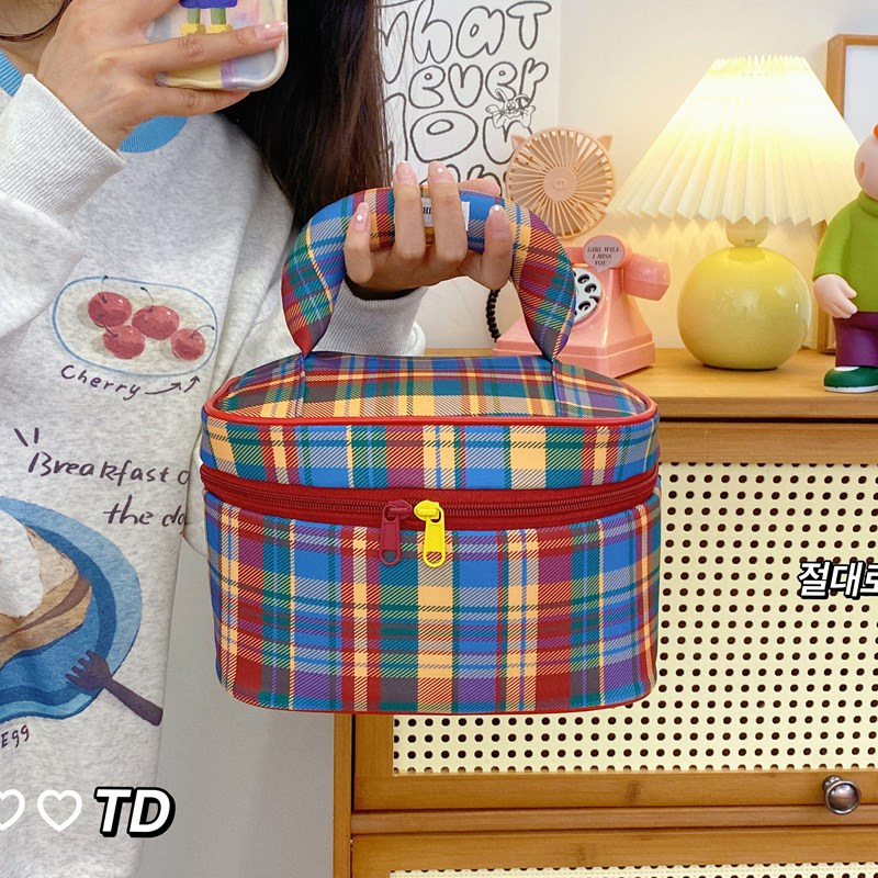 2025 Spring and Summer New Retro Plaid Portable Multifunctional Layered Travel Cosmetic Bag Large Capacity Handbag
