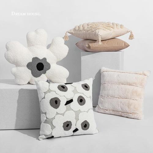 Modern Nordic Alien Poppy Throw Pillow for Living Room Sofa and Bedroom Balcony Plush Cushion Wholesale