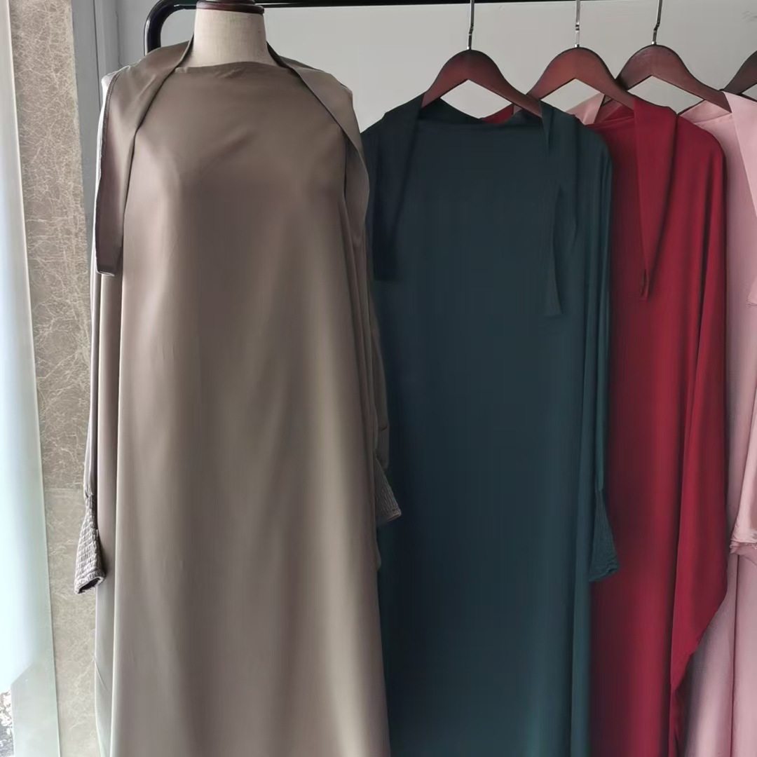 Abaya longa com capuz para mulher e criança moda modesta_voghion.com
