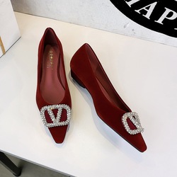 3685-K202 European and American style sexy rhinestone V-buckle decoration pointed shallow mouth, foot pedal slope heel, low follow-up shoes for women