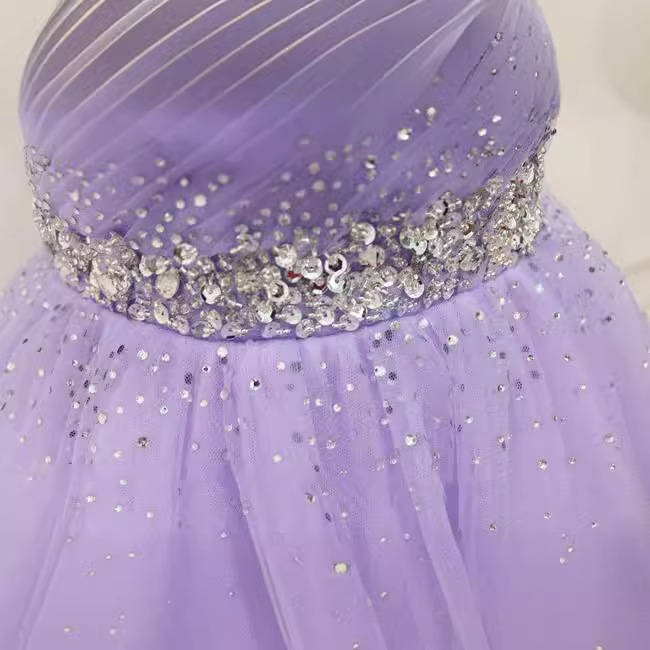 Modelo de hombro púrpura, anfitrión, desfile, vestido de brindis estrellado, encuentro anual, vestido de adulto de 18 años, estilo Hepburn.