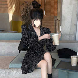 黑色圆点波点碎花长袖连衣裙子女026新款茶歇法式赫本风秋装