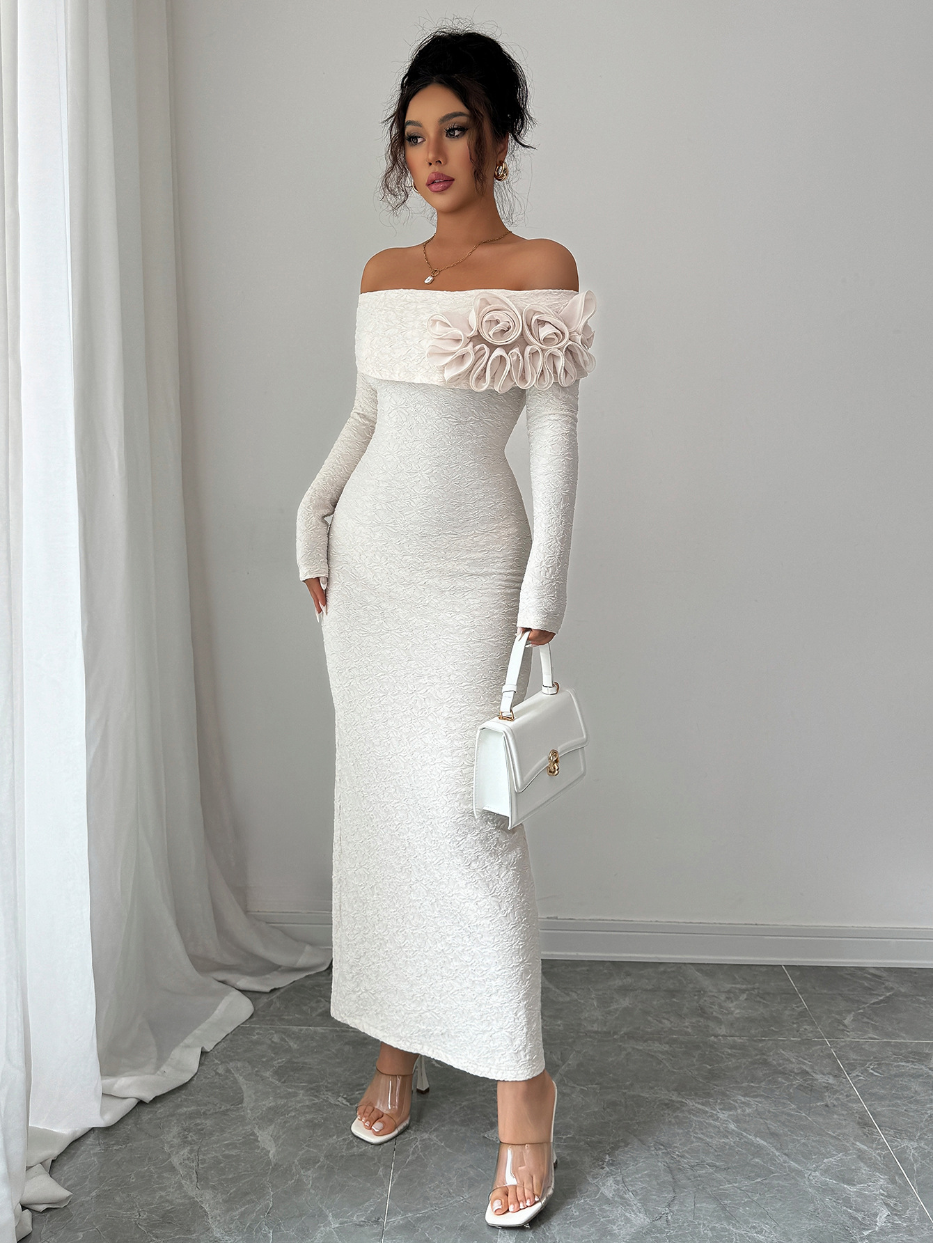 Gentle And Elegant Long-Sleeved Fitted Skirt Dress For Women, 2026 Autumn/Winter Collection_ecoleips.com