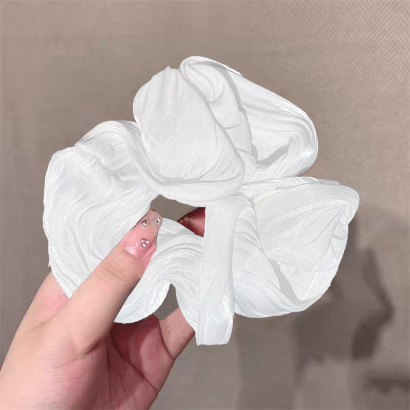 하얀색