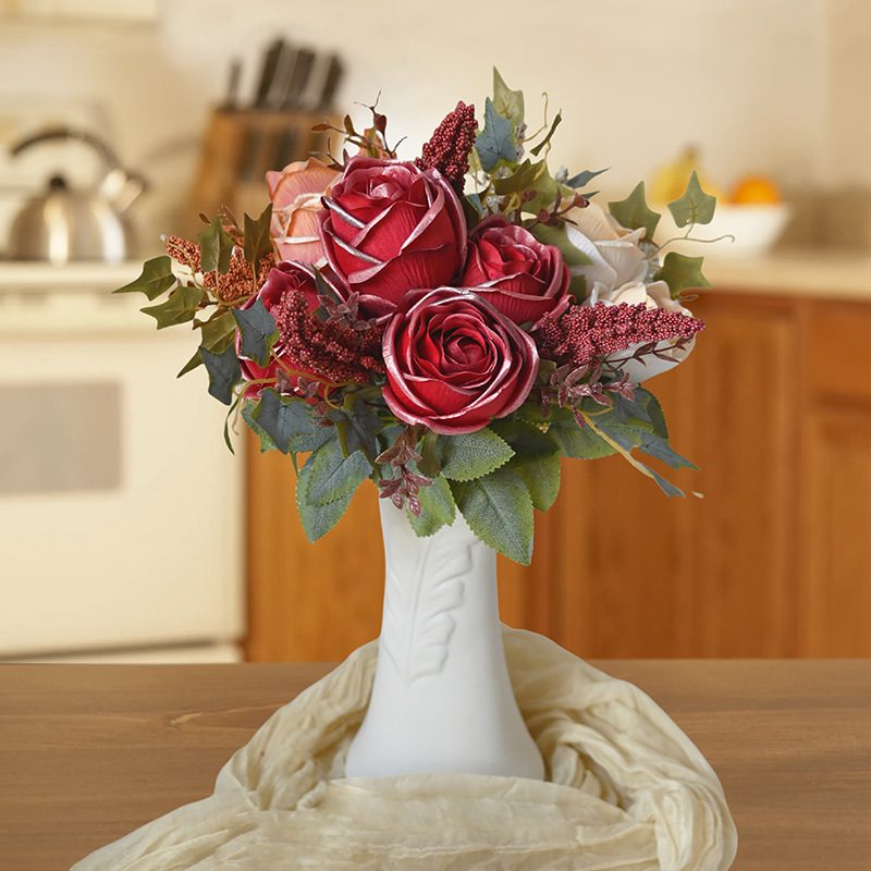 7 pinzas de rosas frutas manejar paquete de simulación de rosas retro manejar paquete de nuevos productos transfronterizos de bodas de mano decoración de props de fotografía