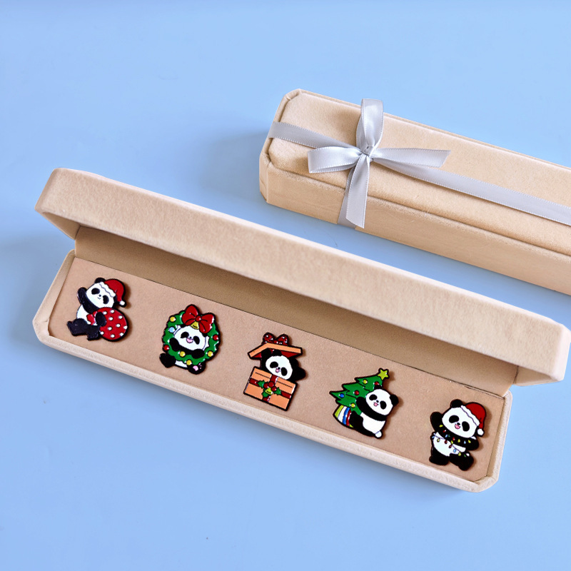 [크리스마스 팬더 브로치 5개 선물 상자] + 선물 가방