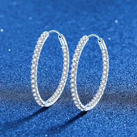 项链;耳钉;戒指