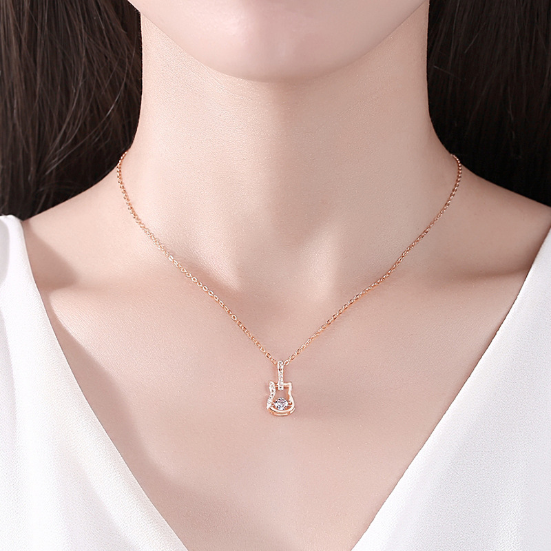 Moda S925 plata esterlina collar de la guitarra inteligente ZIRCON estilo europeo y americano punk música clavícula cadena dulce Cool Girl joyería