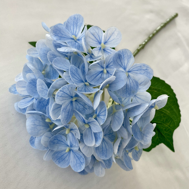 手触り婉曲約72枚のアジサイの家庭装飾花芸結婚祝いに偽花の手触りソフトゴムを配置してアジサイの花をシミュレーションした|undefined
