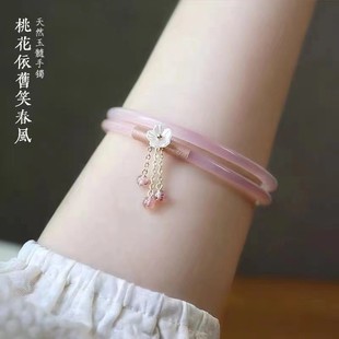 ��֦����ɫ���񶣮��Cһ��Ů�������C�������l�֭h����Ȧ�h�����