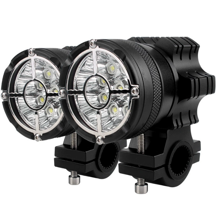 Применимо к мотоциклу Suzuki, светодиодная вспышка с сильным светом, внешнее вспомогательное освещение, аксессуары для модификации уличного фонаря DL250