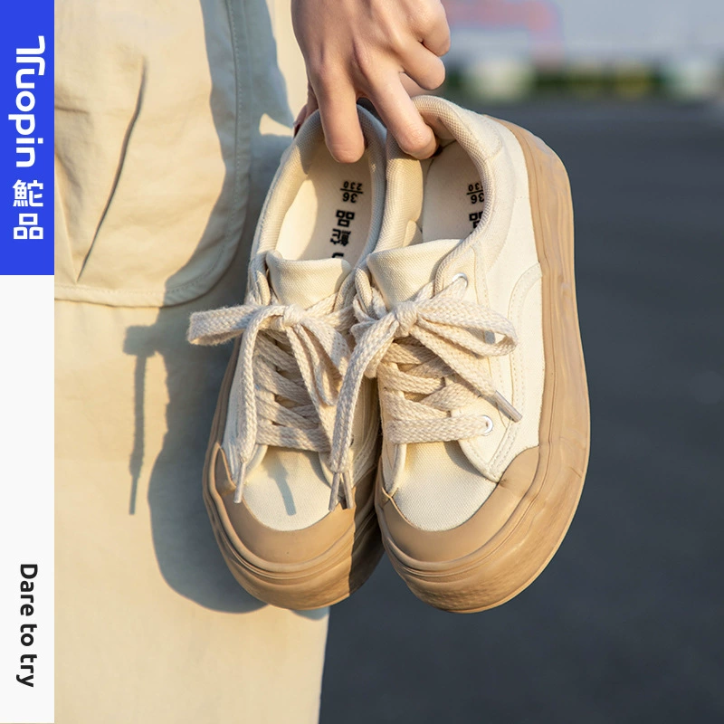 Крашевые/исправление: В оригинале текст странный: " Cloth retro universal white shoes, 2112W". Перевод: "Кожаная обувь в ретро-стиле из ткани, универсальные белые кеды, 2112W"