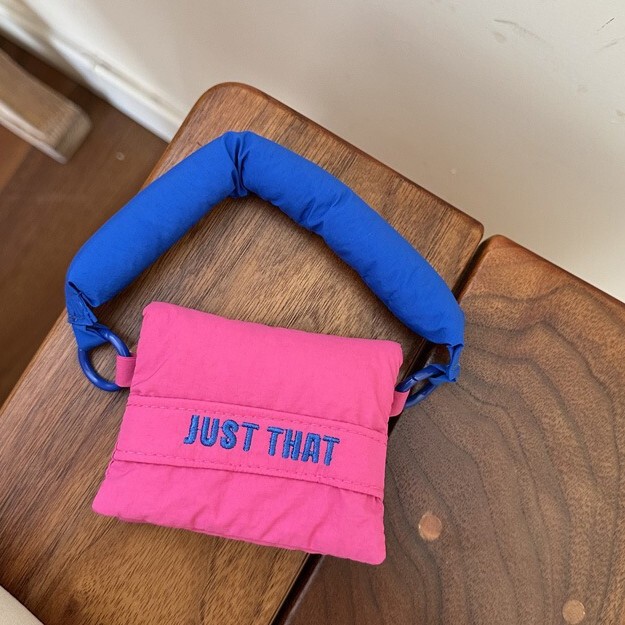 New Mini Headphone Bag with Contrasting Letters Embroidered Portable Storage Bag Coin Purse down Bag New Mini Headphone Bag with Contrasting Letters Embroidered Portable Storage Bag Coin Purse down Bag