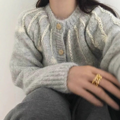 韩系甜美手工绣花软糯毛衣开衫女秋冬新款宽松百搭设计感针织外套