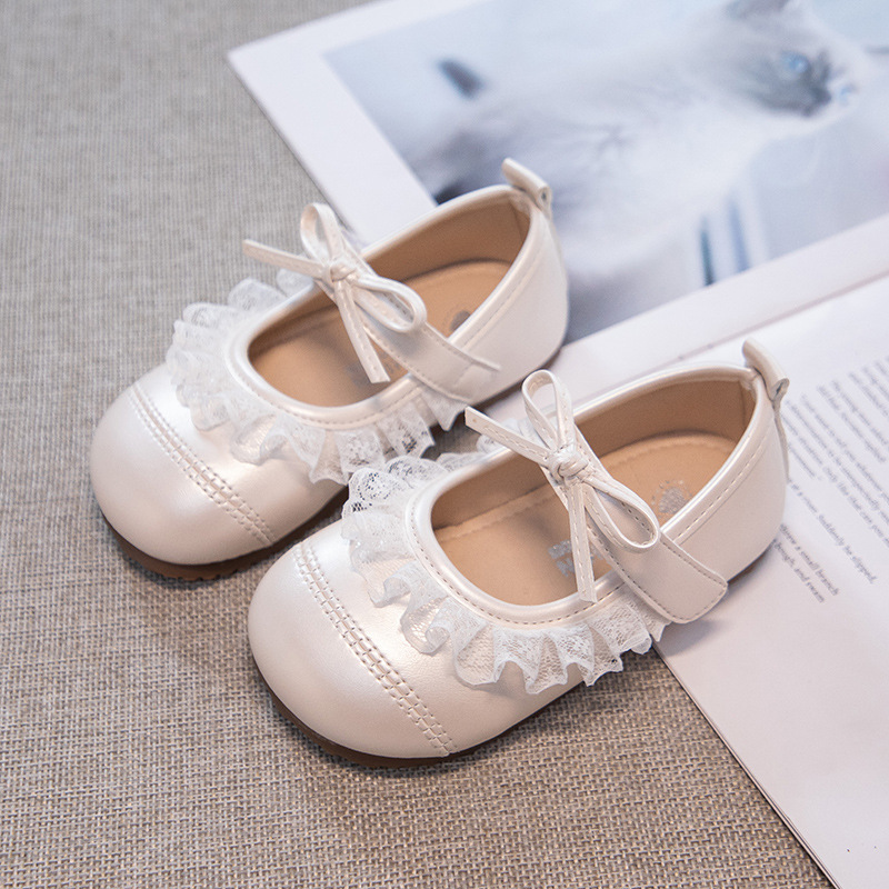 Zapatos de cuero de moda para niñas 2026 primavera y verano nuevos zapatos de arco de encaje para niños zapatos de princesa de estilo único image 4